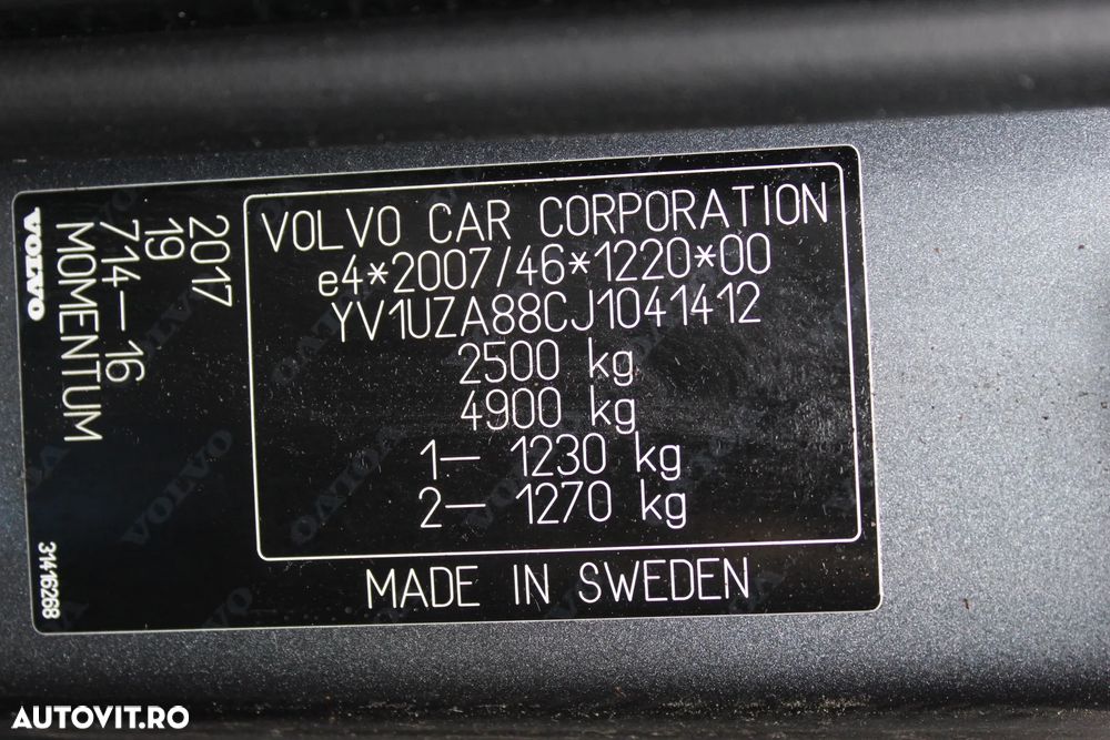 Volvo XC 60 D4 AWD Momentum - 34