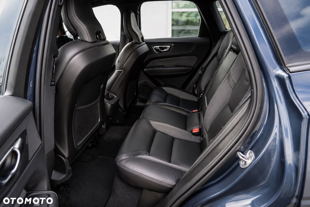 Volvo XC 60 B4 D AWD R-Design - 12