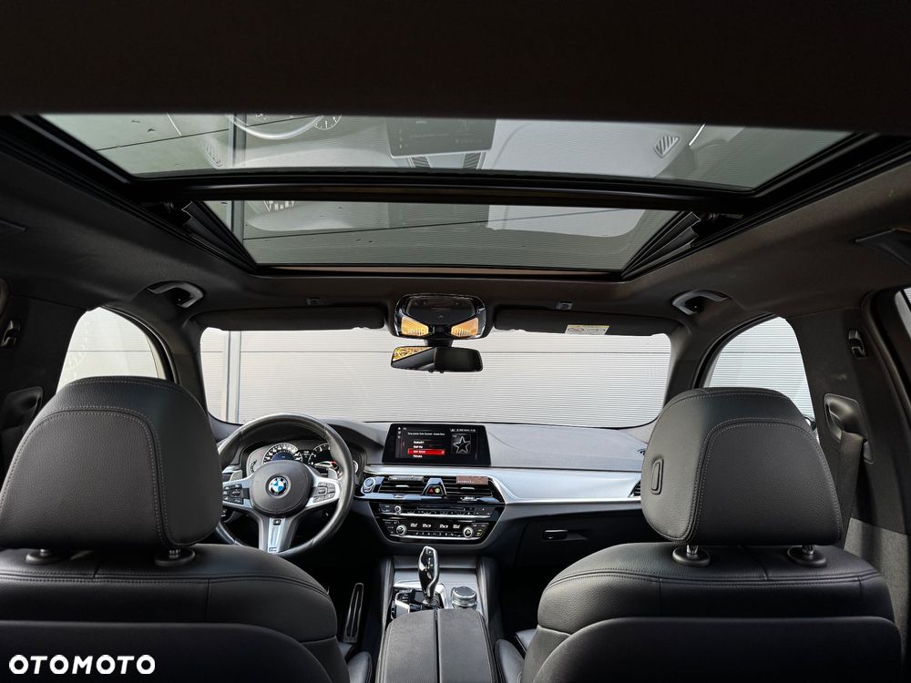 BMW Seria 5 520i Touring Sport-Aut - 22