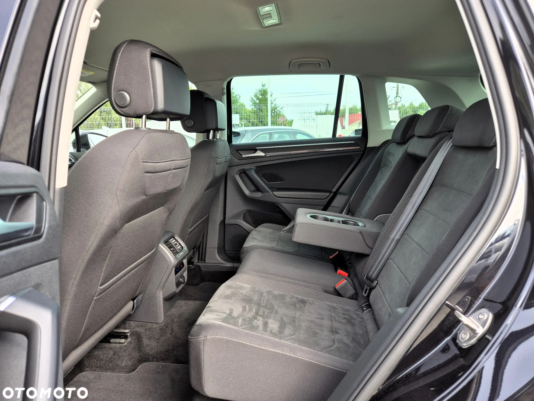 Volkswagen Tiguan 1.5 TSI EVO Elegance DSG - 17