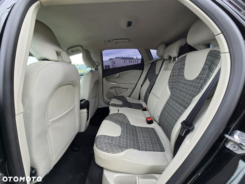 Volvo V40 - 12