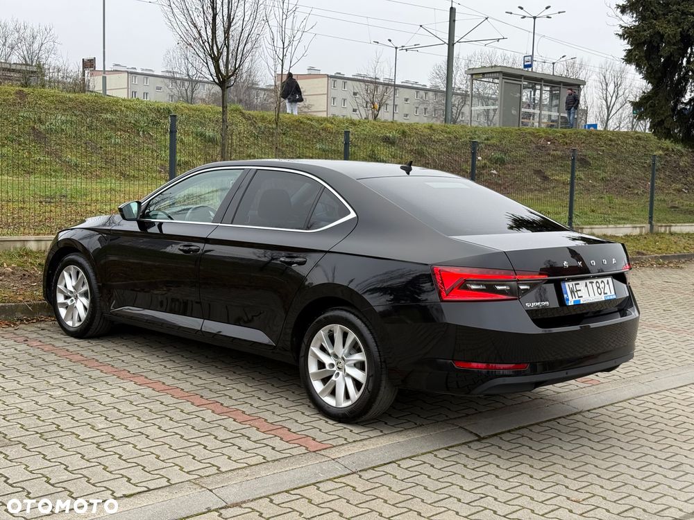 Skoda Superb 2.0 TDI SCR Ambition - 34