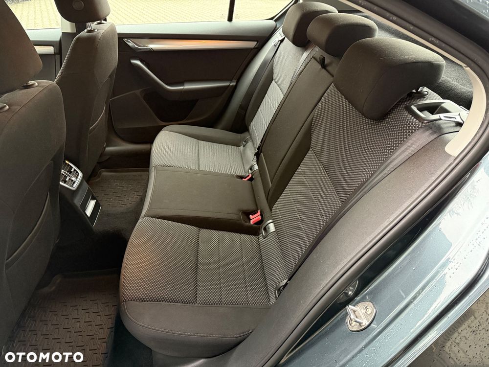 Skoda Octavia 1.2 TSI Ambition - 12
