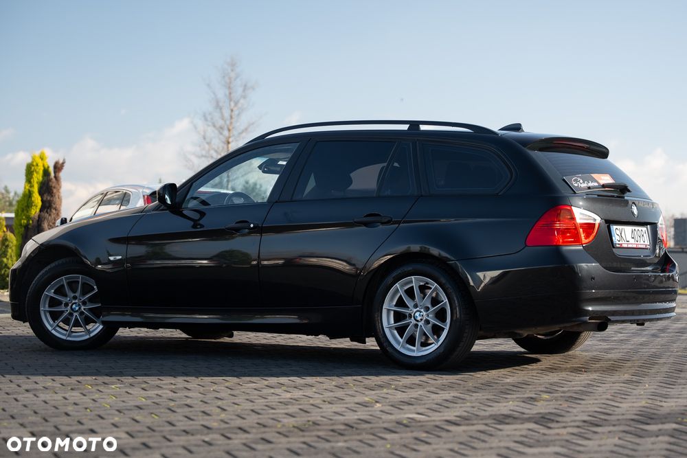 BMW Seria 3 320d DPF Edition Exclusive - 13