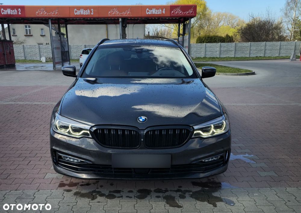 BMW Seria 5 530d xDrive Luxury Line sport - 6