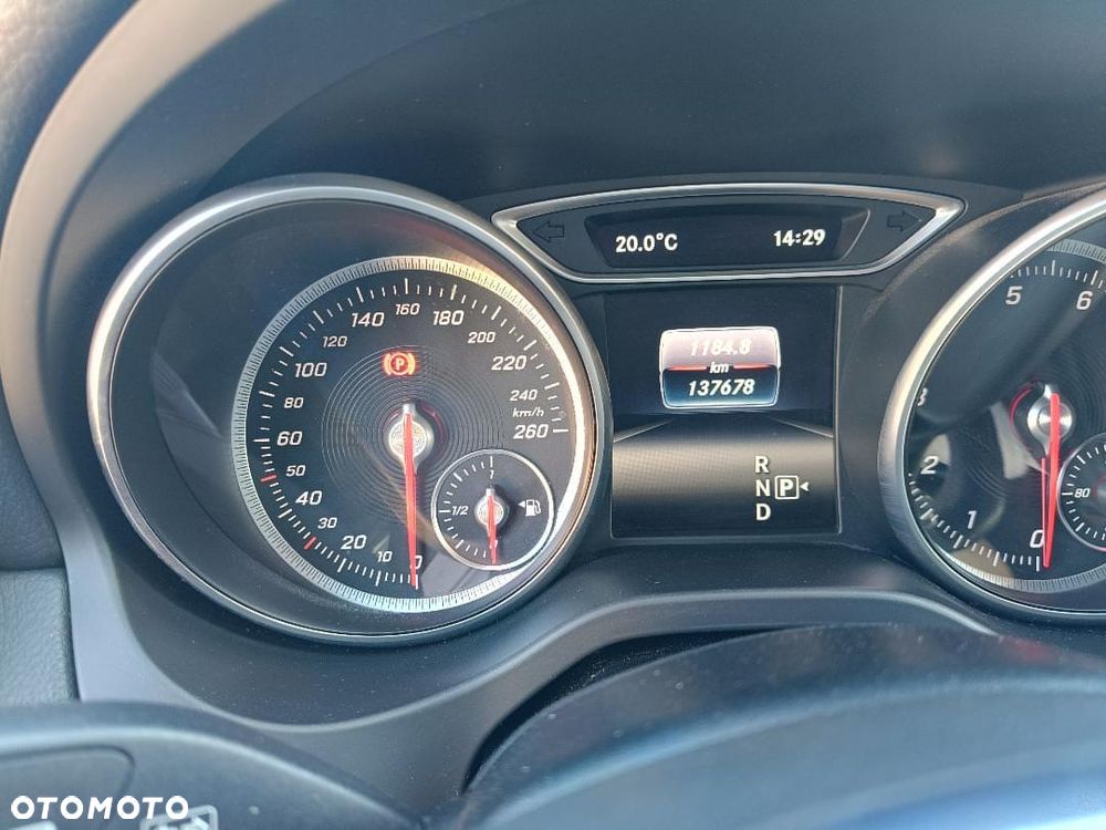 Mercedes-Benz CLA 200 7G-DCT AMG Line - 21