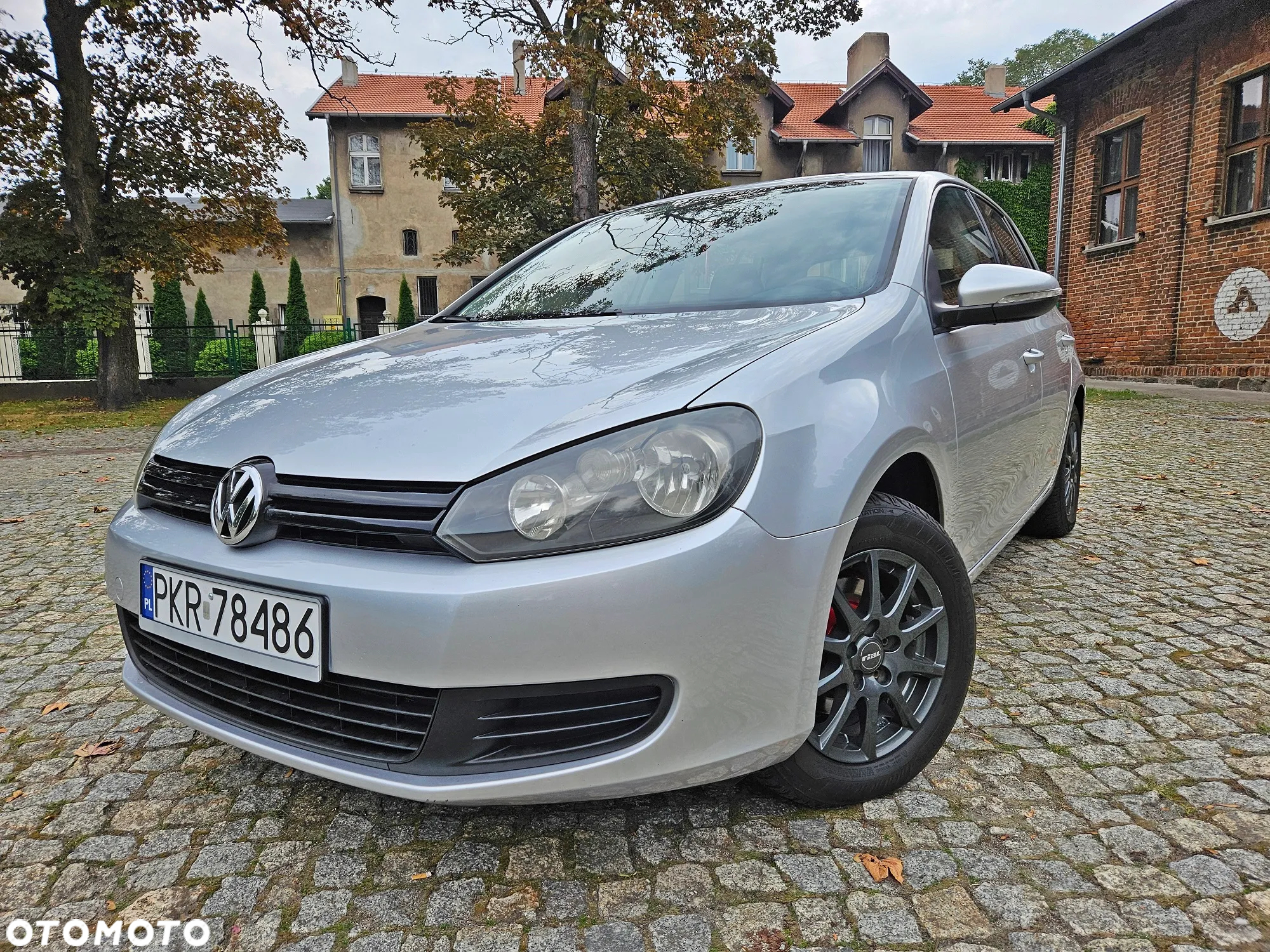 Volkswagen Golf VI 1.6 Comfortline - 28