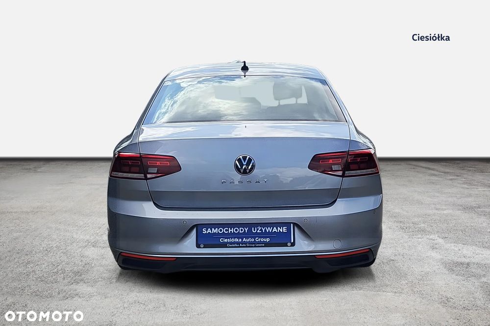 Volkswagen Passat 2.0 TSI Business DSG - 10