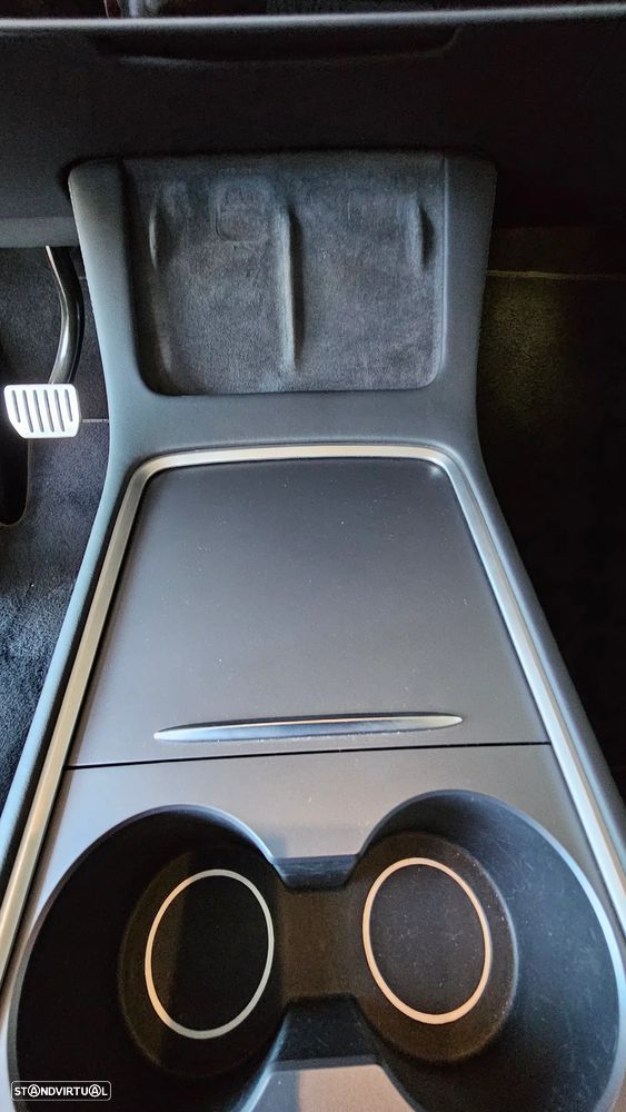 Tesla Model Y Performance Dual Motor AWD - 41