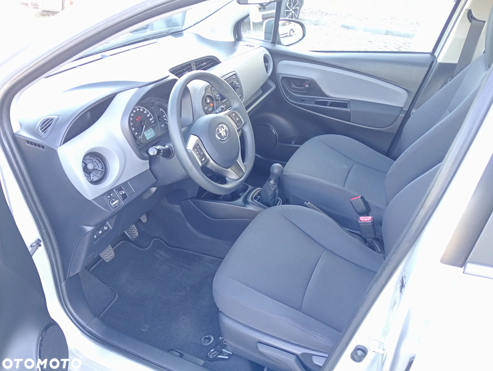 Toyota Yaris 1.0 Active - 5