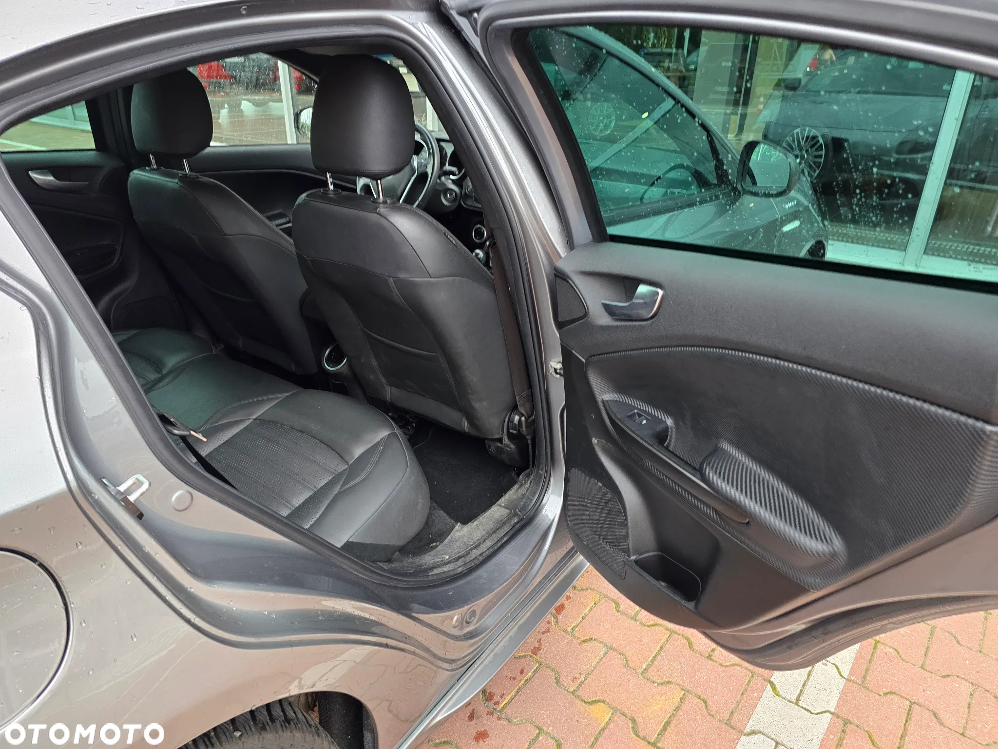 Alfa Romeo Giulietta 1750 TBi Veloce TCT - 13