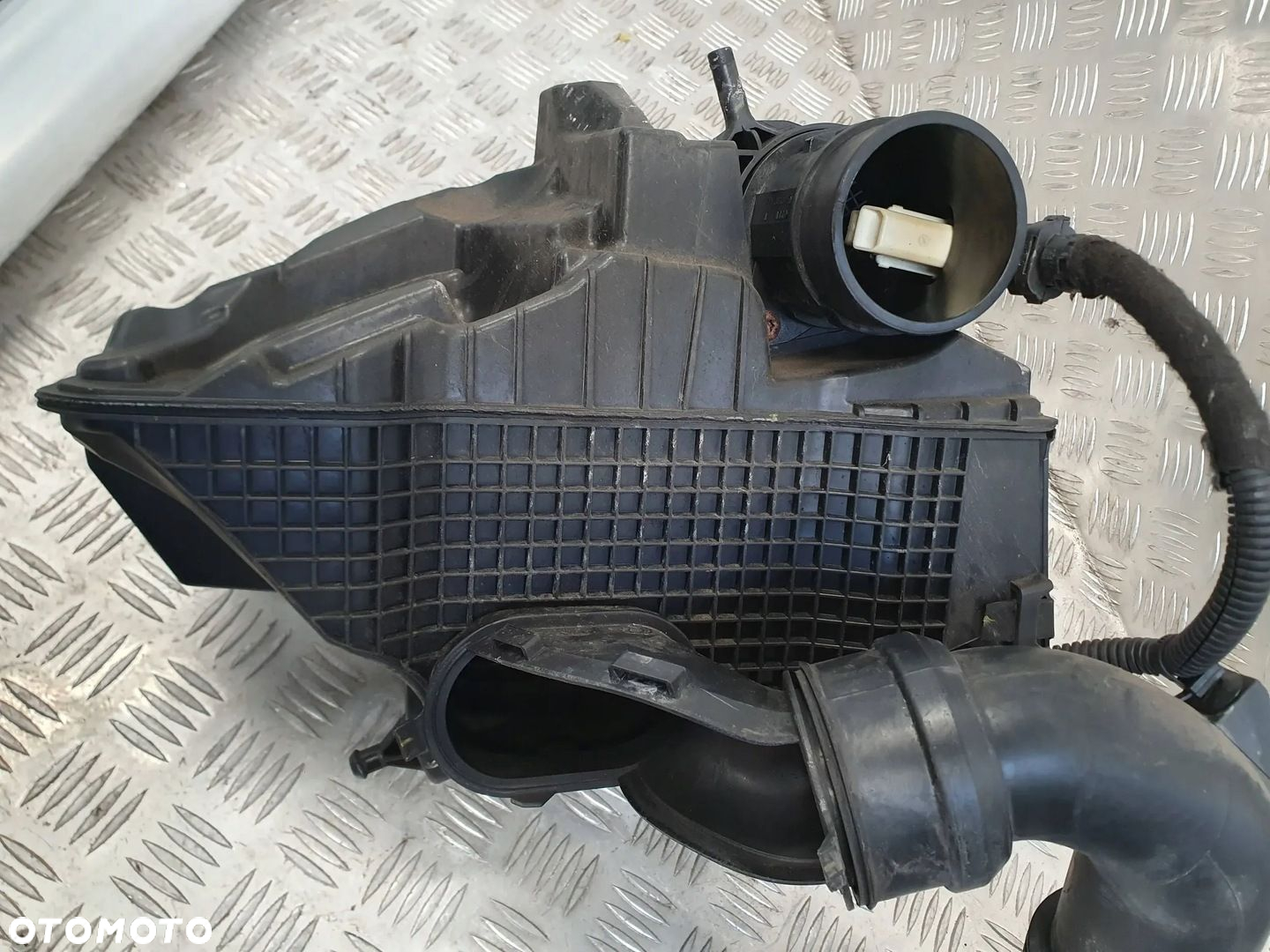 Dacia Duster 2010-2017 1.5 DCI Obudowa filtróa powietrza - 6