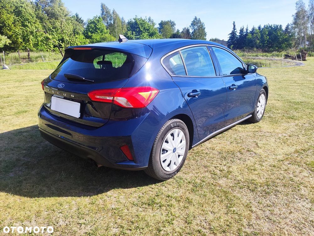 Ford Focus 1.0 EcoBoost Trend - 8