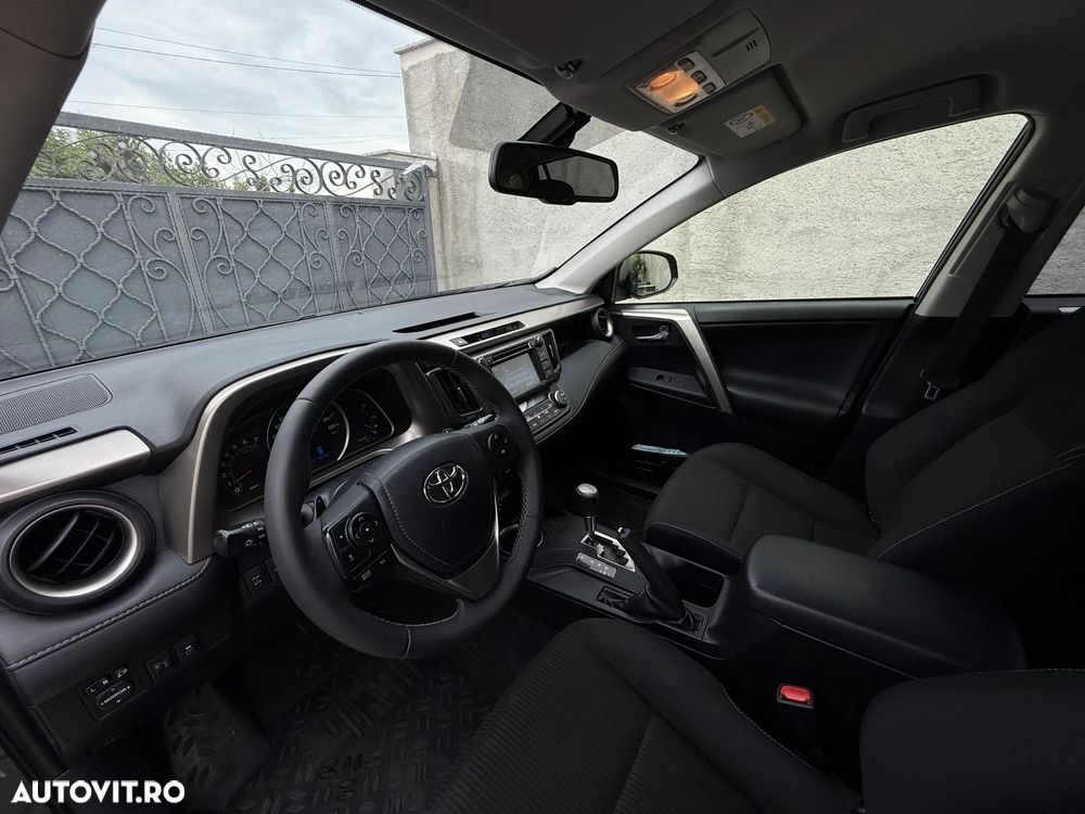 Toyota RAV4 2.2 D-4CAT 4WD Aut Executive - 21