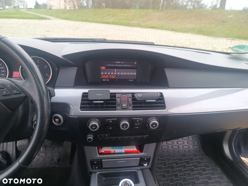 BMW Seria 5 520d - 4