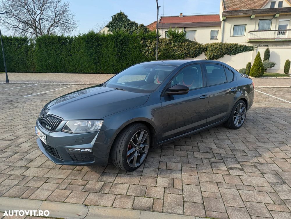 Skoda Octavia 2.0 TDI DSG RS - 1