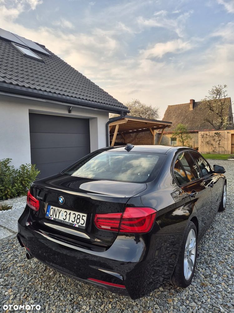 BMW Seria 3 320d xDrive M Sport - 5