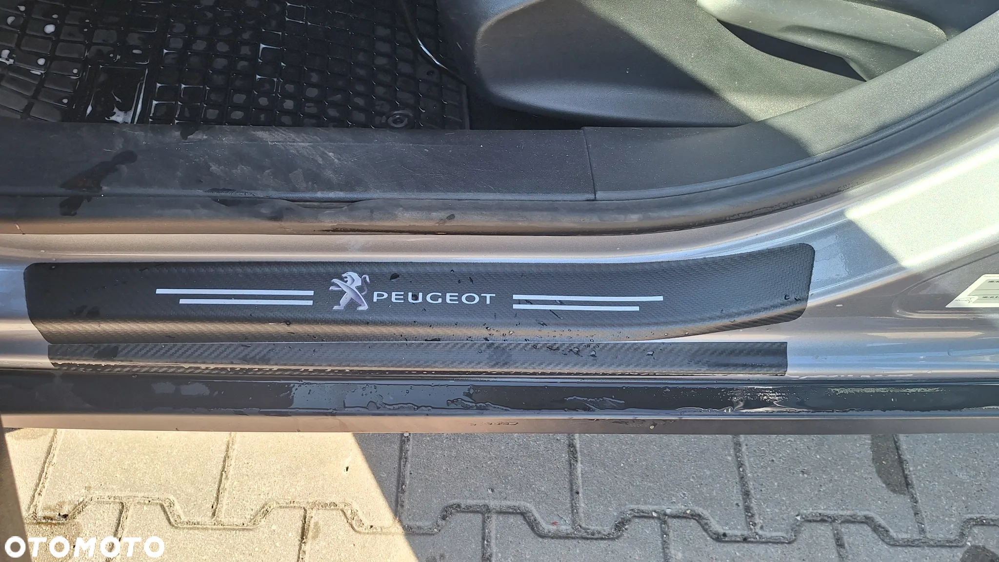 Peugeot 2008 - 13