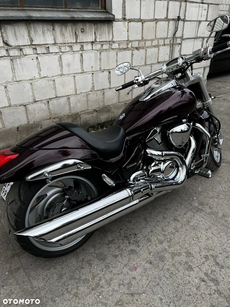 Suzuki Intruder - 3