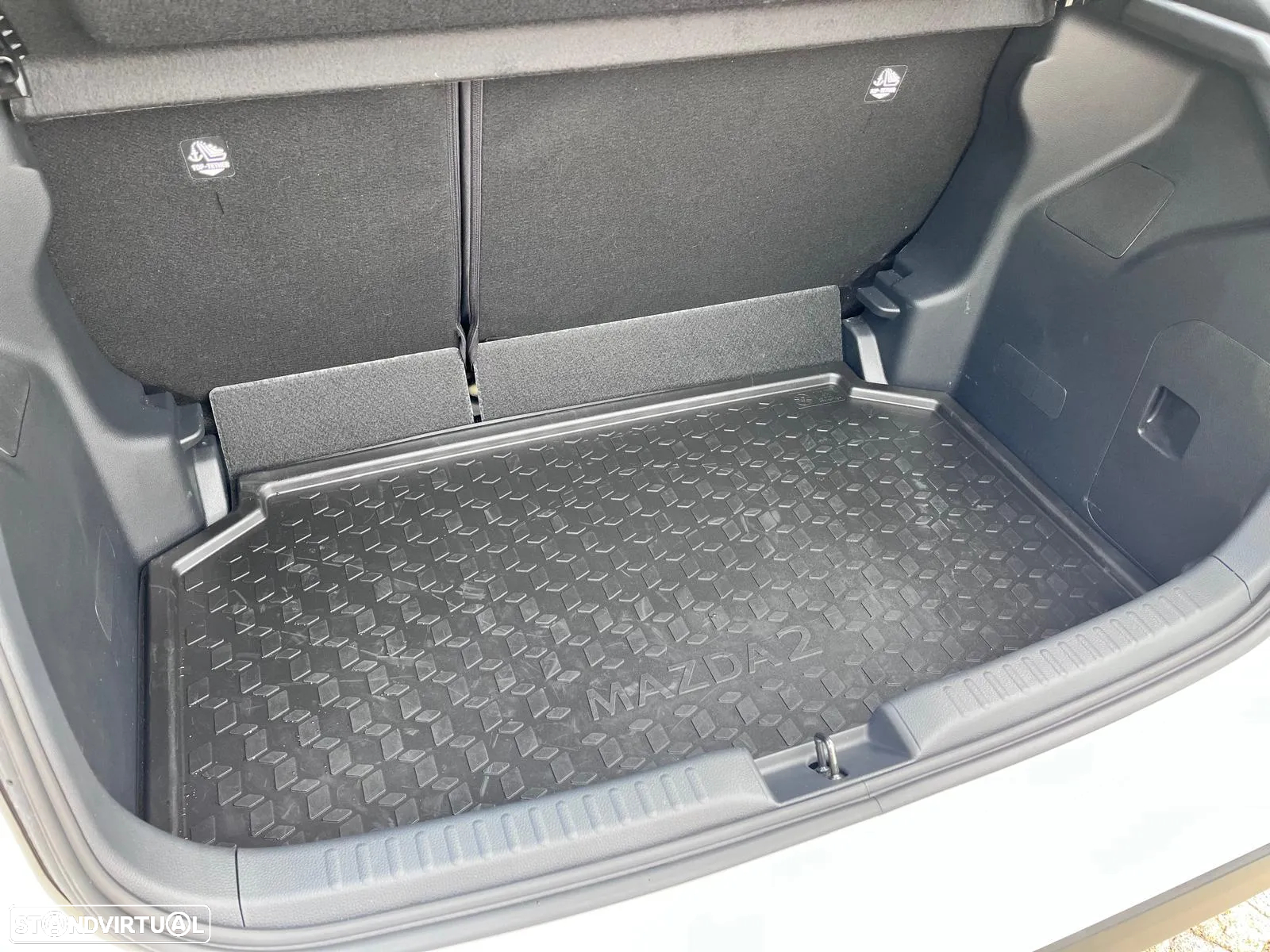 Mazda 2 1.5 L Hybrid VVT-i Agile - 15