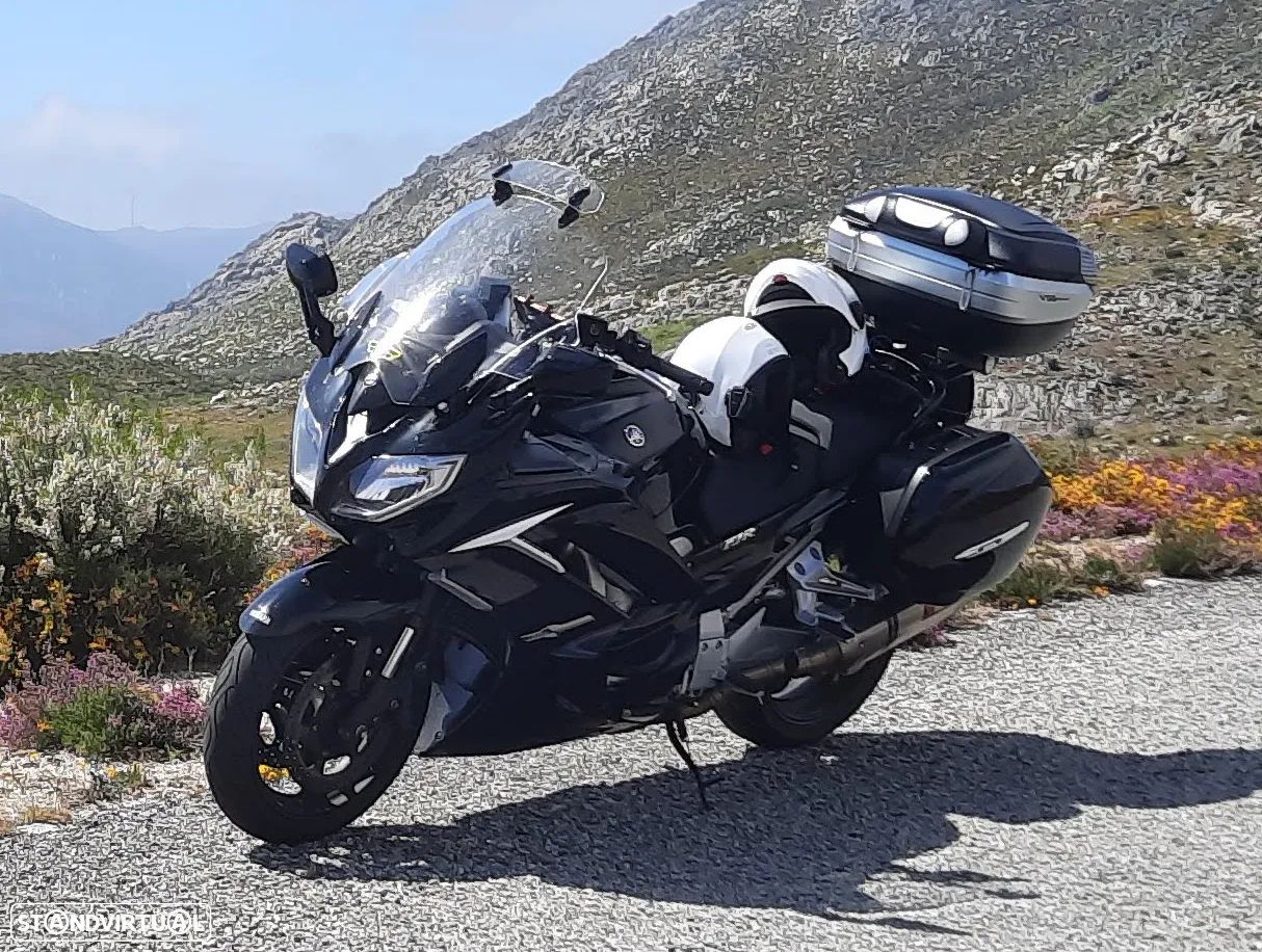 Yamaha FJR - 1