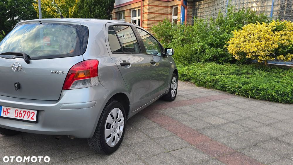 Toyota Yaris - 34