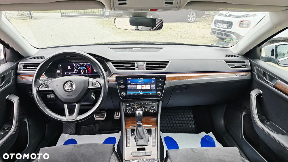Skoda Superb 2.0 TDI SCR 4x4 Scout DSG - 6