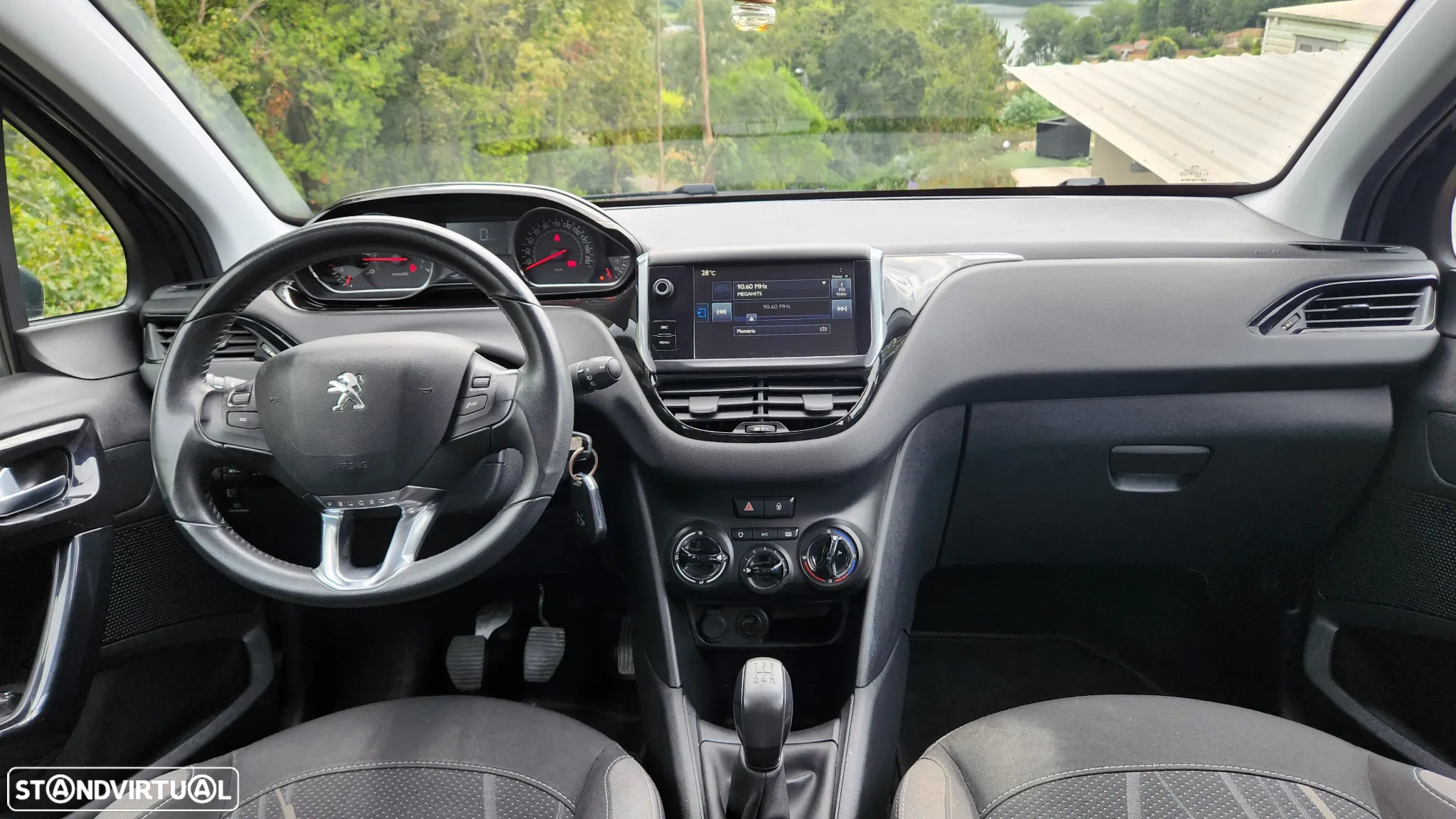 Peugeot 208 1.2 VTi Allure - 6
