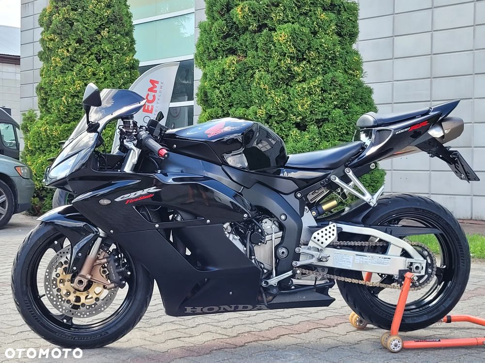Honda CBR - 6