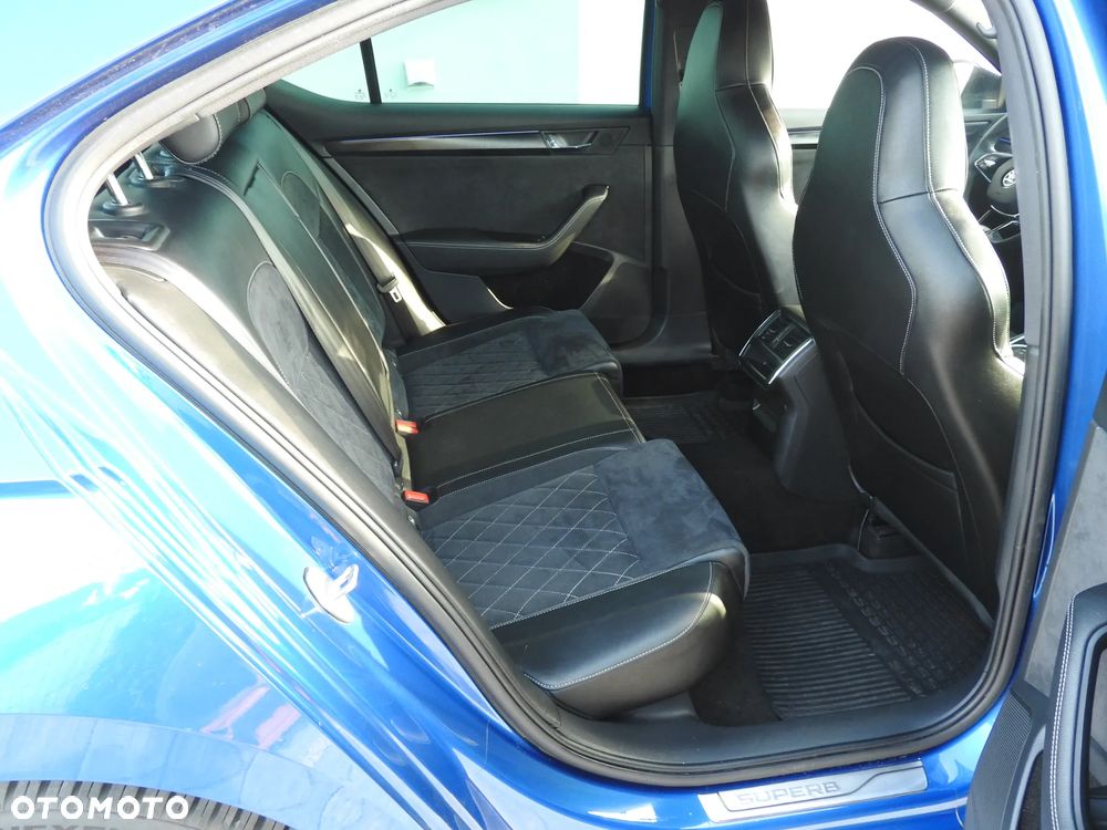 Skoda Superb 2.0 TSI Sportline DSG - 12