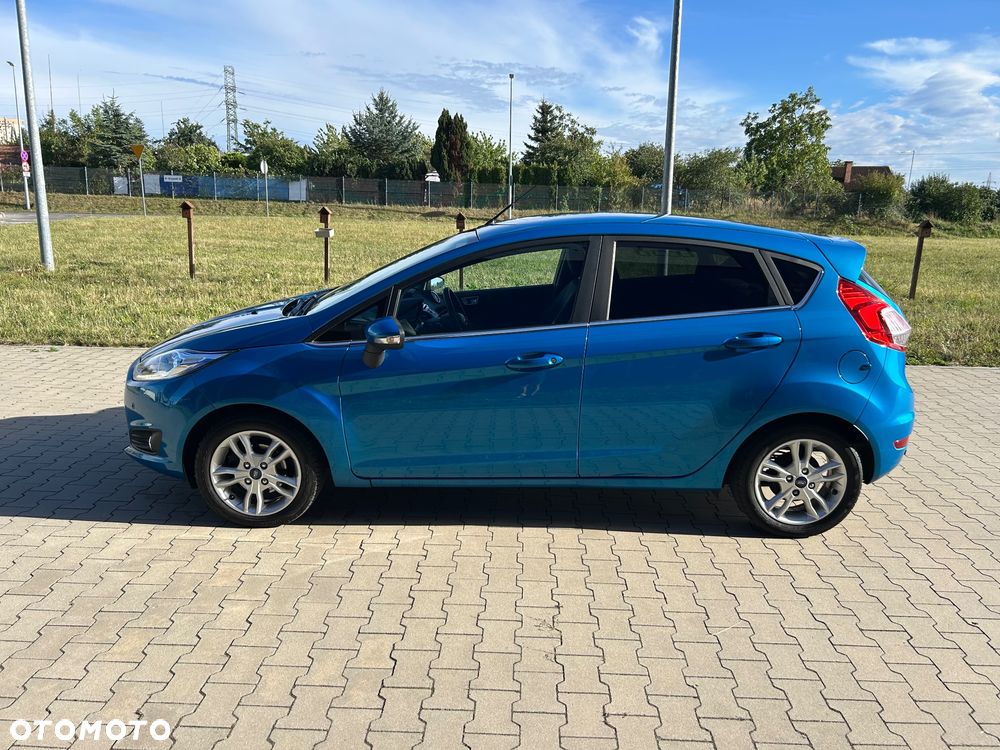 Ford Fiesta 1.0 EcoBoost S&S TITANIUM - 5