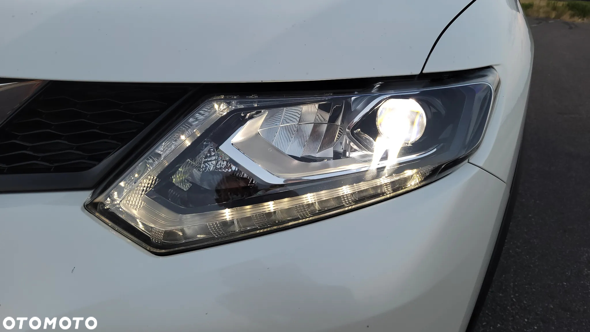 Nissan X-Trail 2.0 dCi N-Connecta 4WD Xtronic - 9