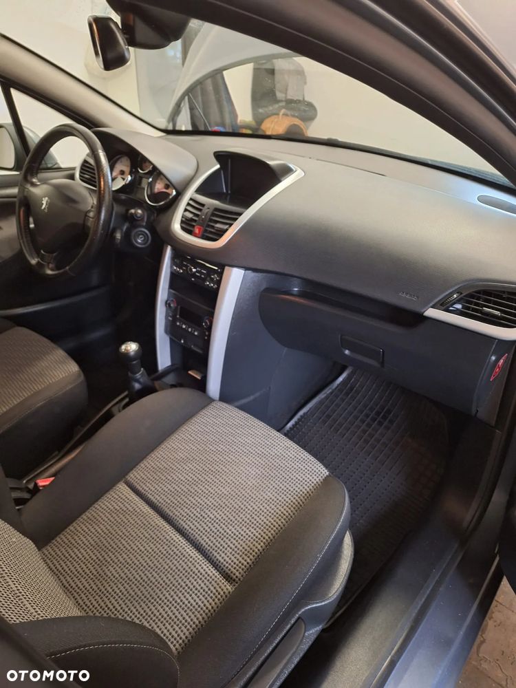 Peugeot 207 1.6 HDi Active - 19