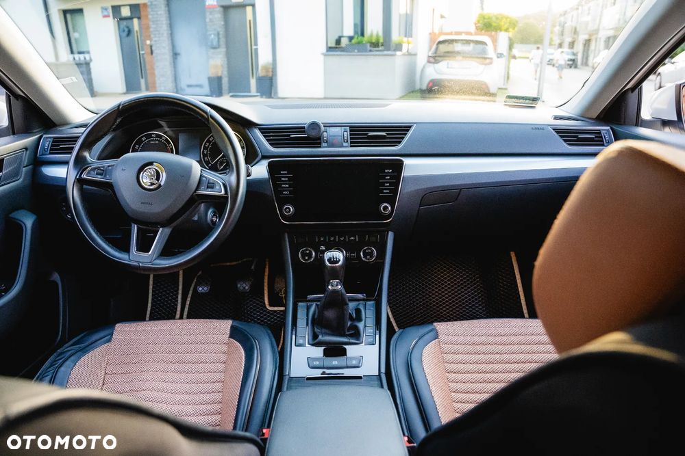 Skoda Superb 1.8 TSI Ambition - 17
