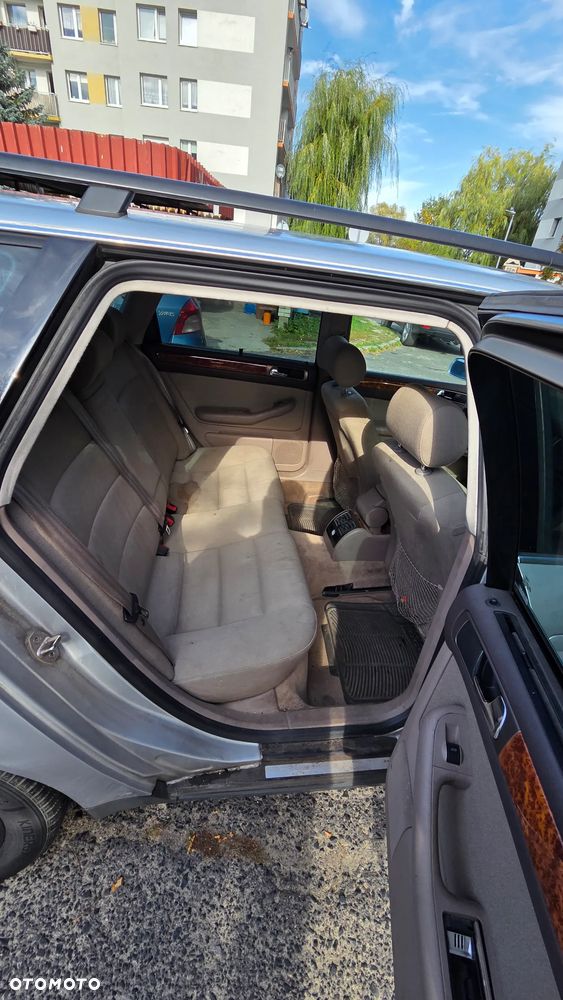 Audi A6 Avant 2.8 30V - 14