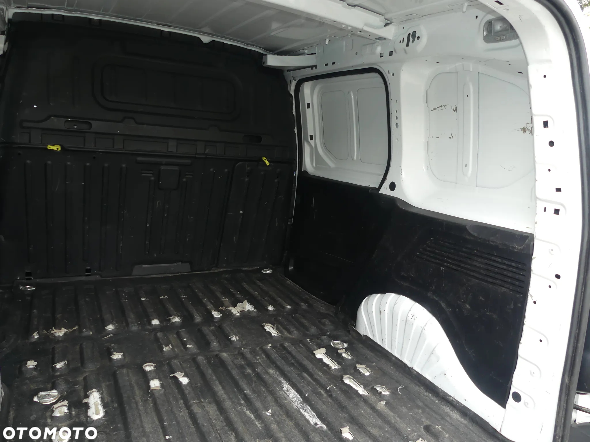 Peugeot Partner 1.2 PureTech L2 S&S Pro (bryg.) - 10