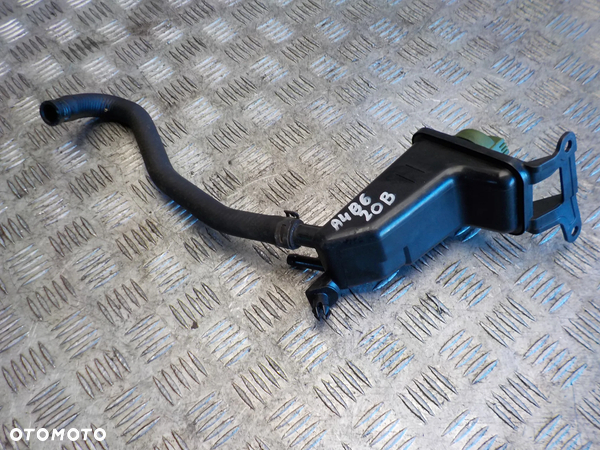 AUDI A4 B6 ZBIORNIK PŁYNU WSPOMAGANIA 8E0422373