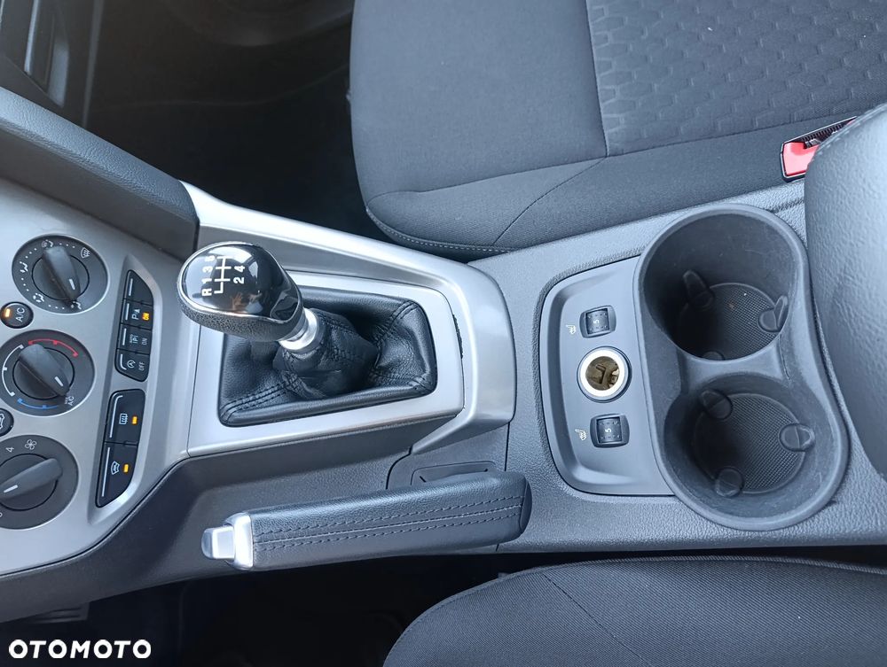 Ford Focus 1.0 EcoBoost Trend - 16