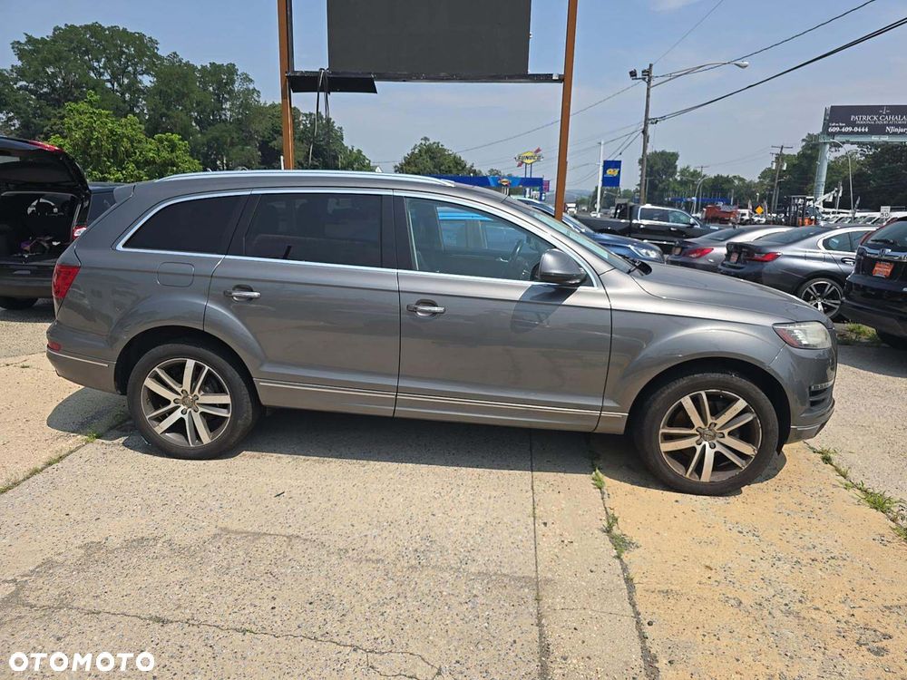 Audi Q7 3.0 TFSI Quattro Tiptronic - 2