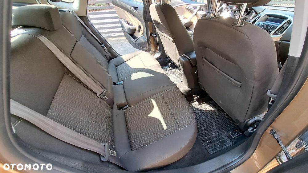 Opel Astra 1.6 Business - 12