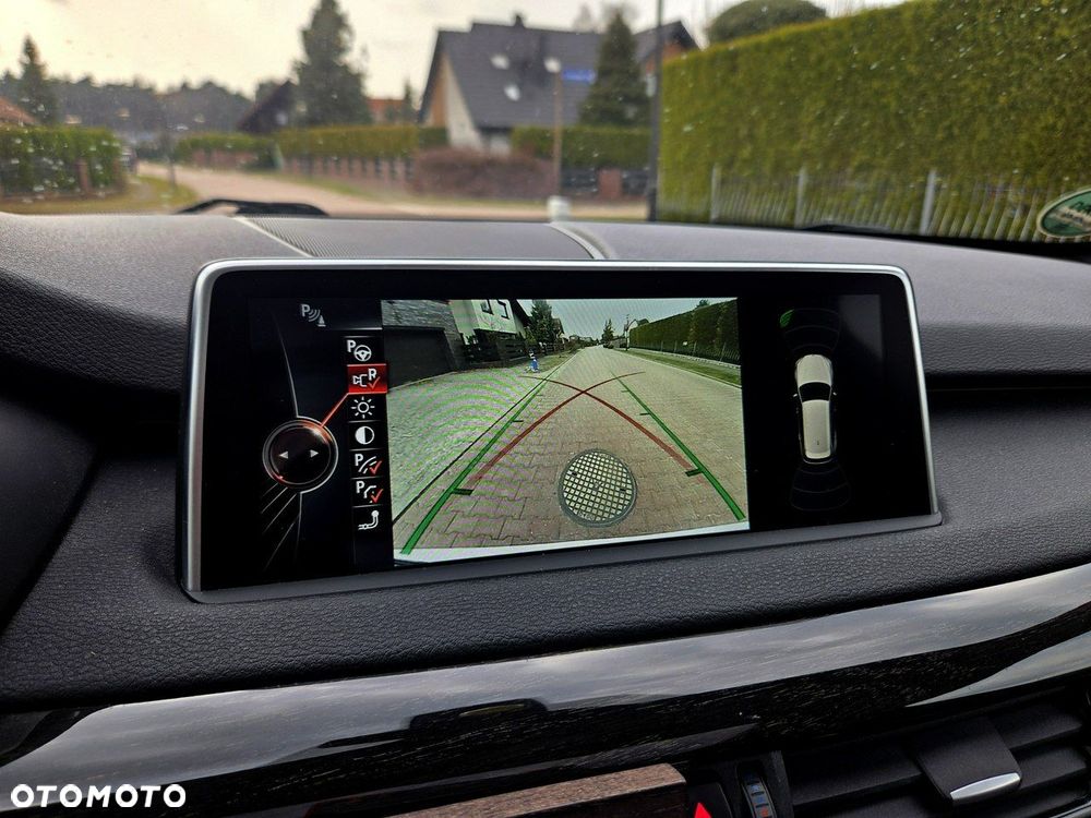 BMW X5 xDrive30d Sport-Aut - 24