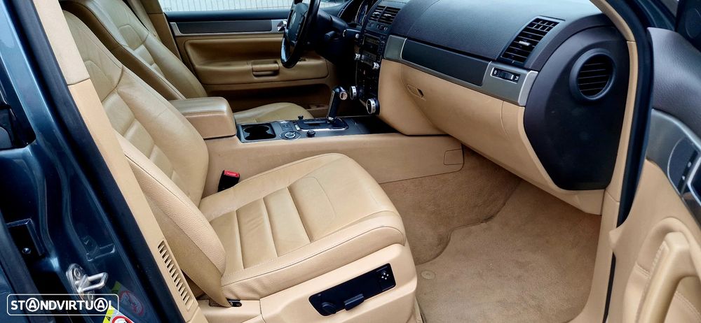 VW Touareg 3.0 TDI V6 Tiptronic - 8