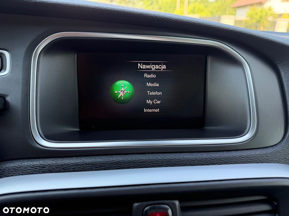 Volvo V40 D3 Momentum - 35