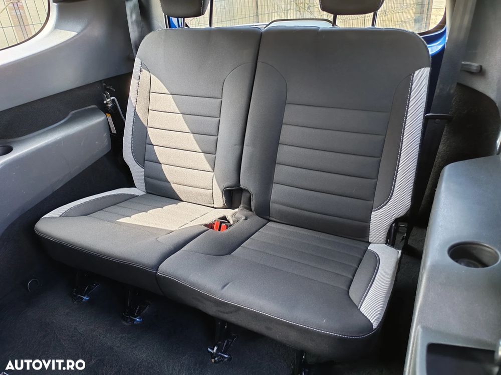 Dacia Lodgy TCe 130 GPF (7-Sitzer) Stepway - 12