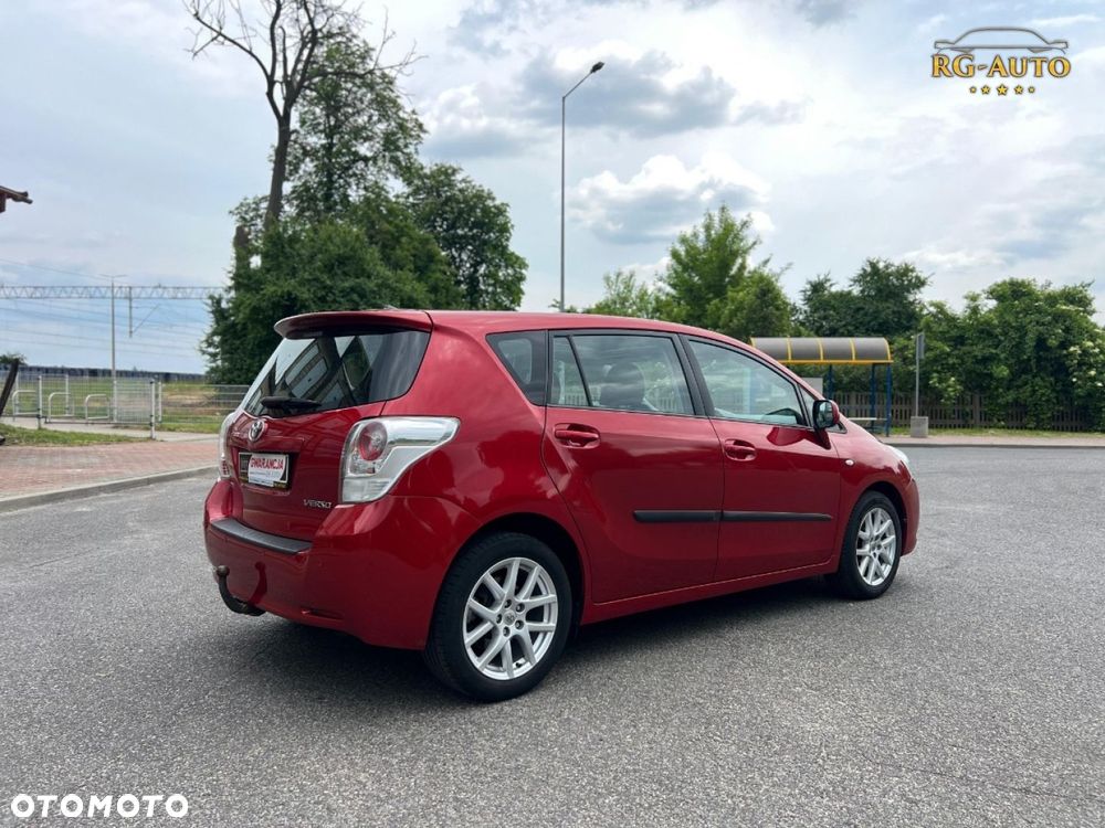 Toyota Verso - 7
