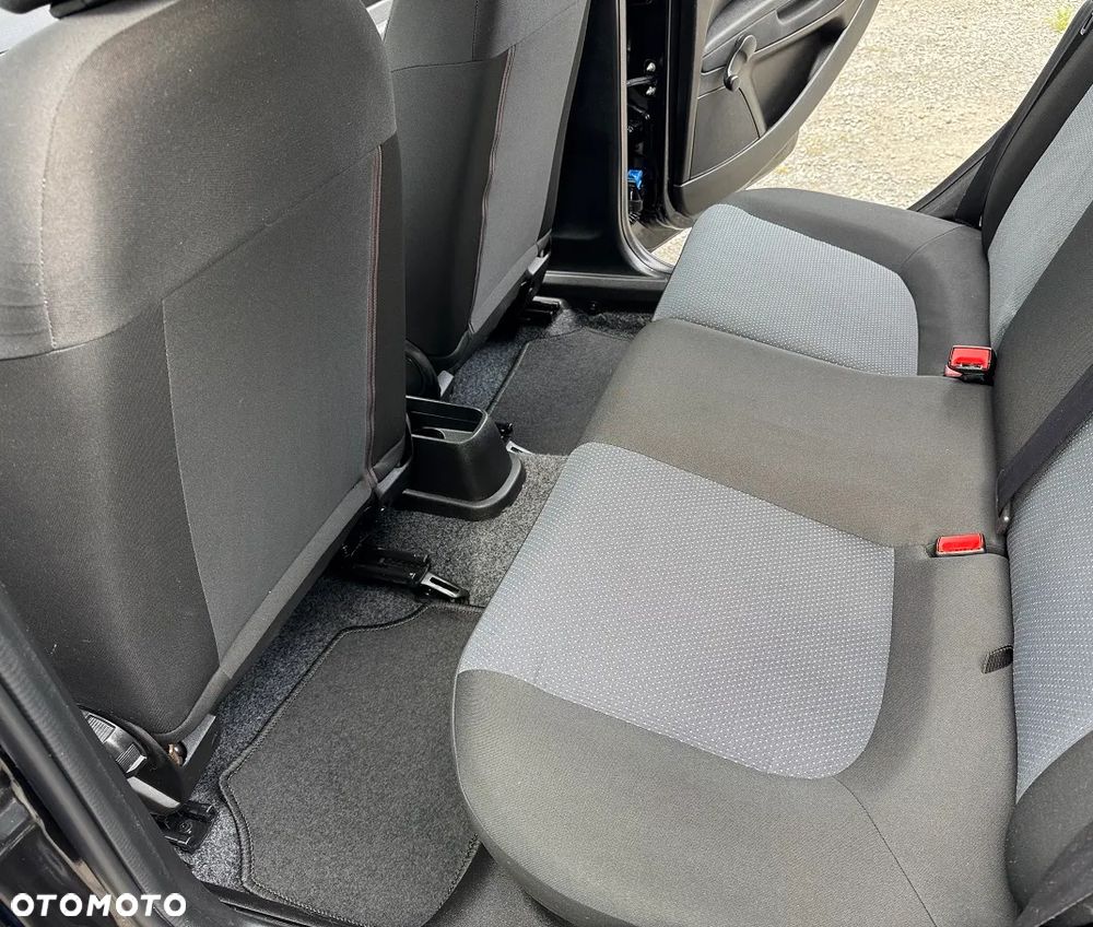Fiat Grande Punto - 21