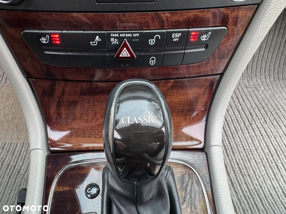 Mercedes-Benz Klasa E - 15