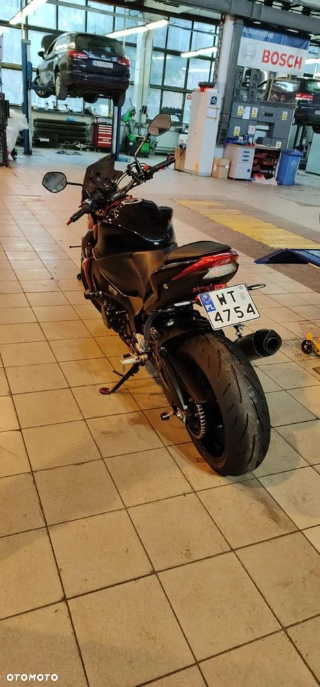 Suzuki GSX 1000 - 6