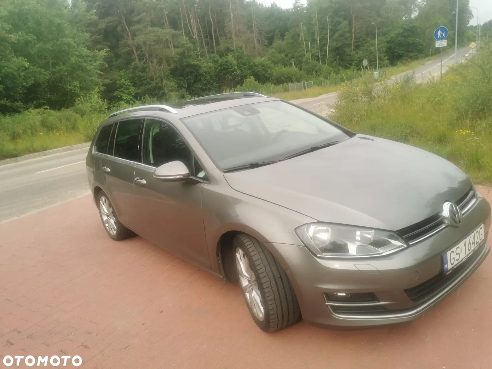 Volkswagen Golf 1.6 TDI 4Motion BlueMotion Technology Comfortline - 2