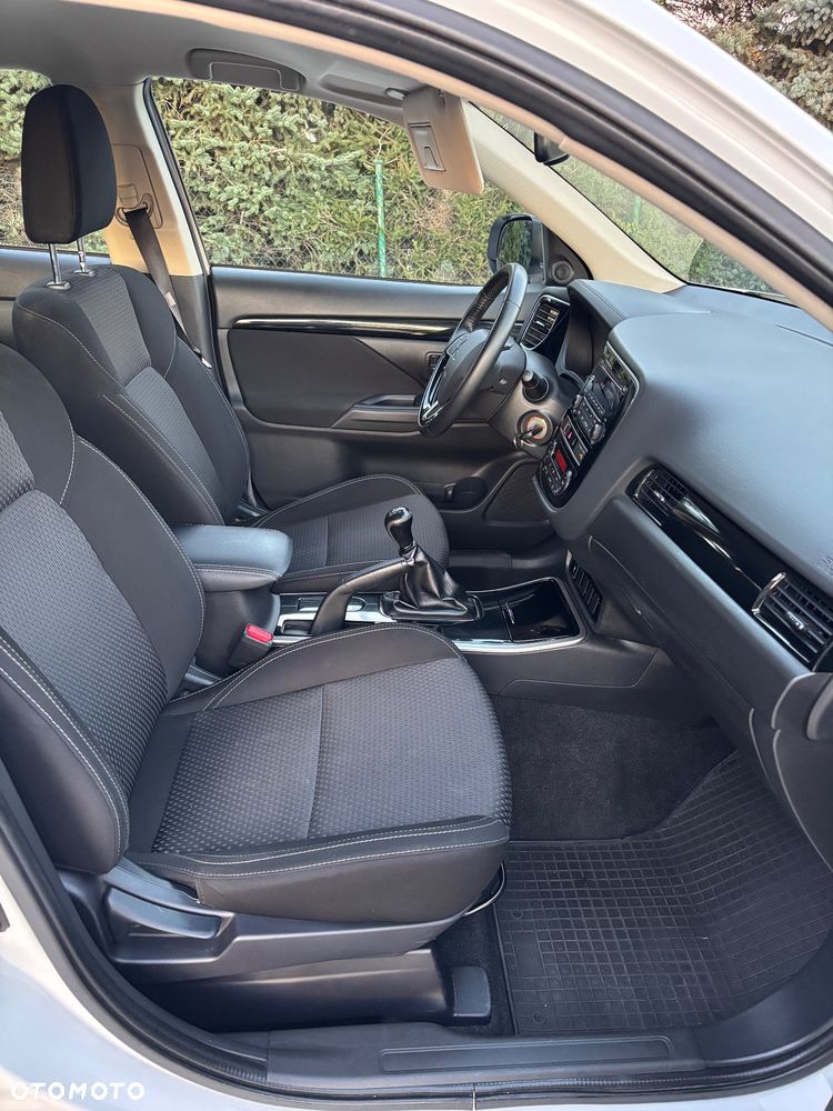 Mitsubishi Outlander 2.0 City Style 2WD - 11